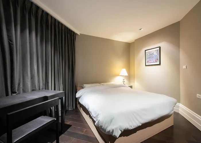 On Sathorn Cbd Apartment *